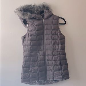 Columbia fur hooded vest